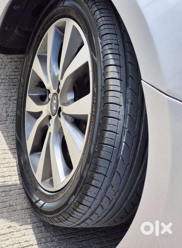 Hyundai Verna 1.6 Sx (o) Vtvt, 2015, Petrol