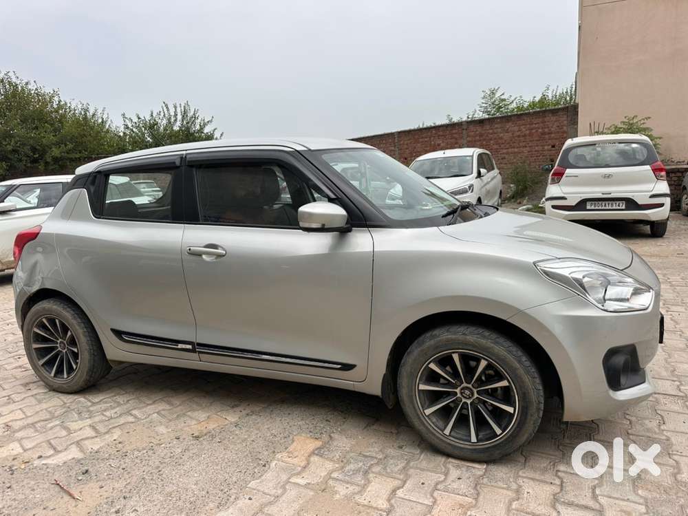 Maruti Suzuki Swift Petrol Manual 2023