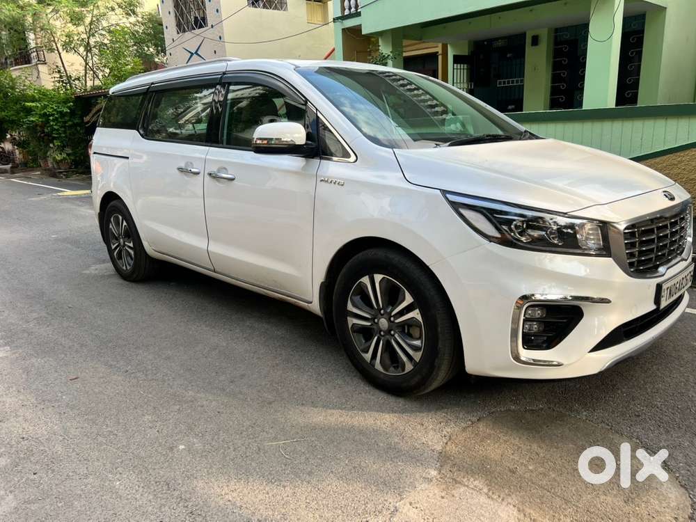 Kia Carnival 2021 Diesel Well Maintained