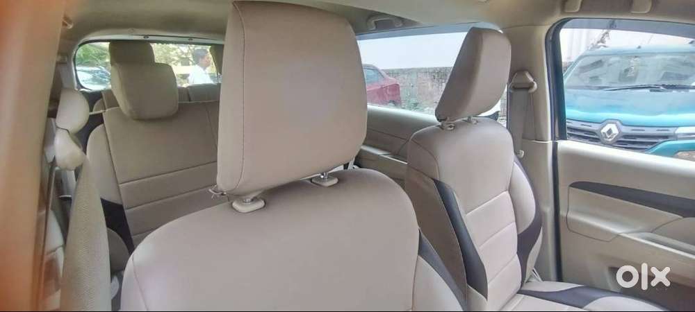 Maruti Suzuki Ertiga Smart Hybrid Vxi (o)