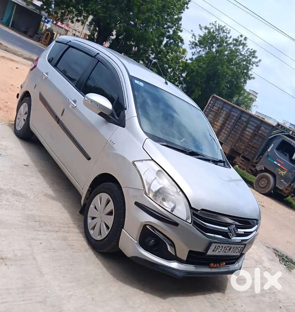 2018 Maruti Ertiga Petrol - Excellent Condition - 80% Tyre Life