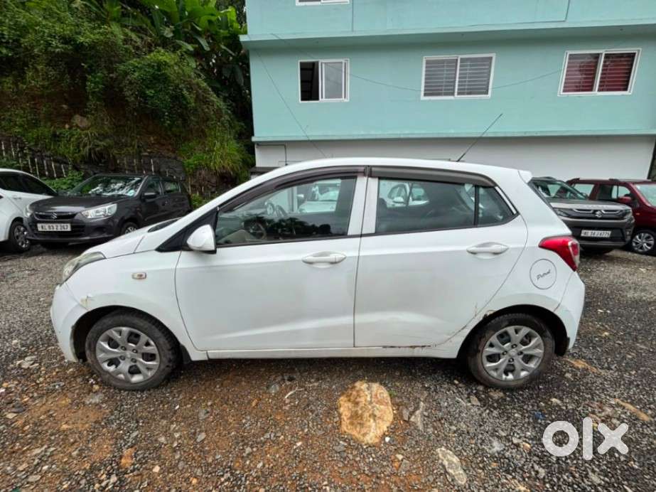 Hyundai Grand I10 Magna O At Petrol, 2016, Petrol