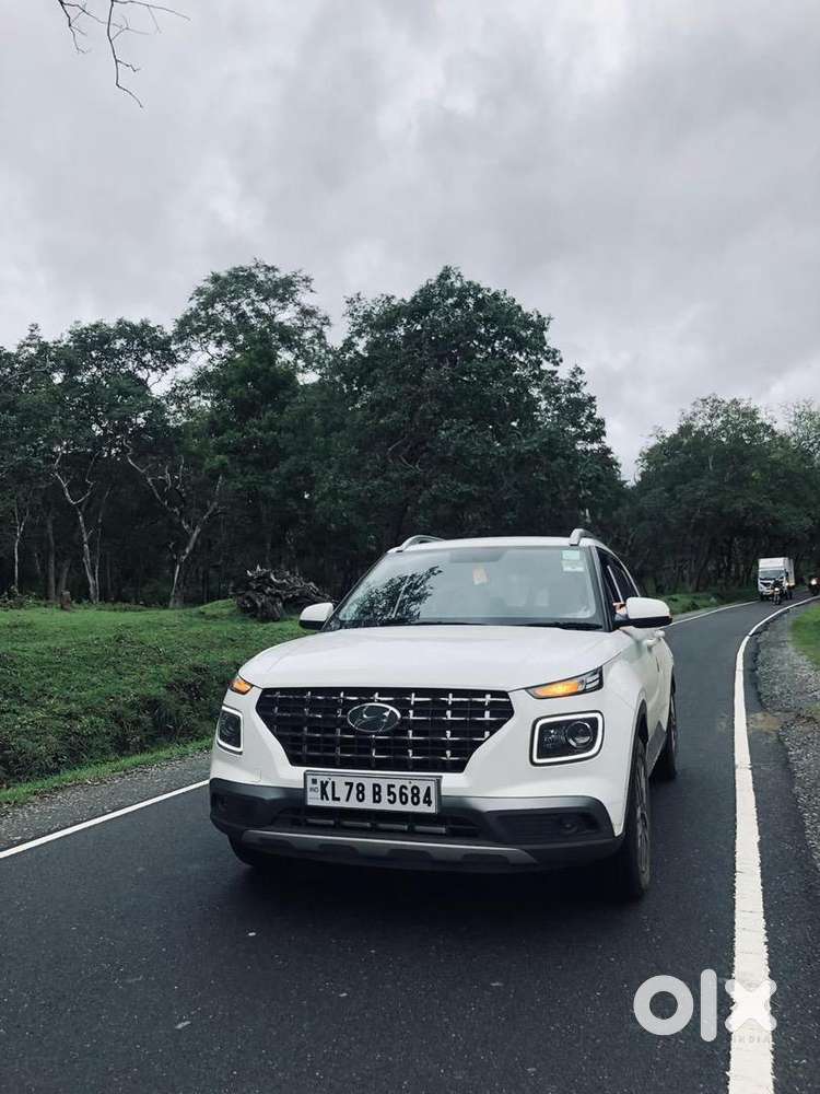 Hyundai Venue Diesel Well Maintained