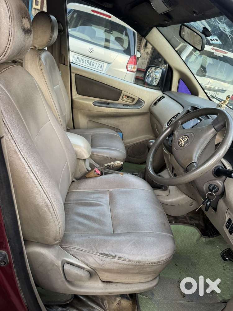 Toyota Innova 2.5 G (diesel) 8 Seater Bs Iv, 2006, Diesel