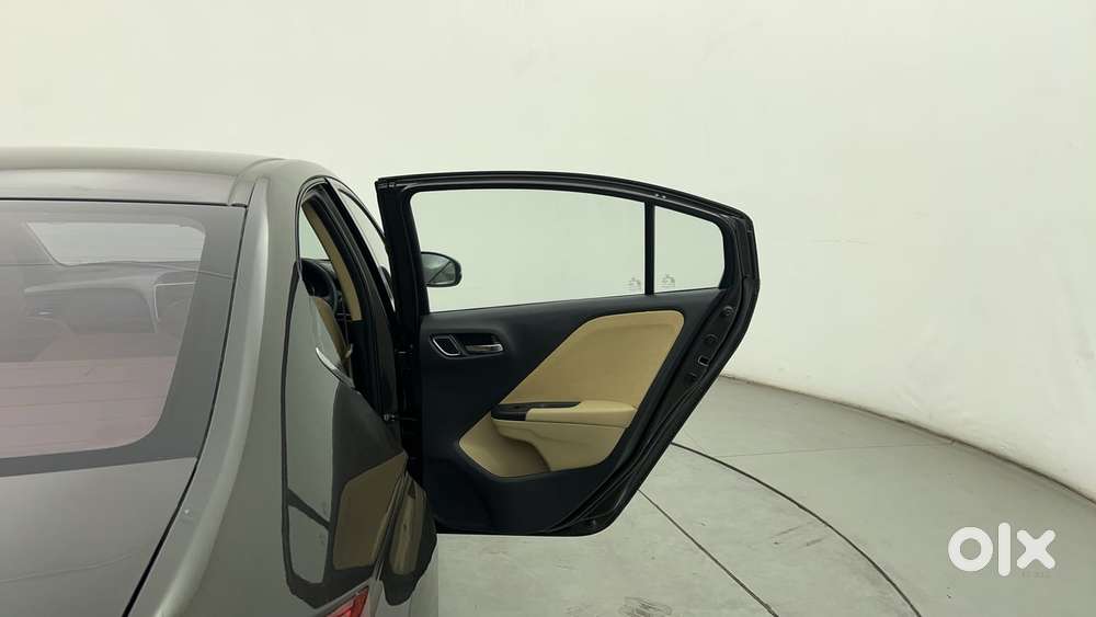 Honda City I-vtec V, 2018, Petrol