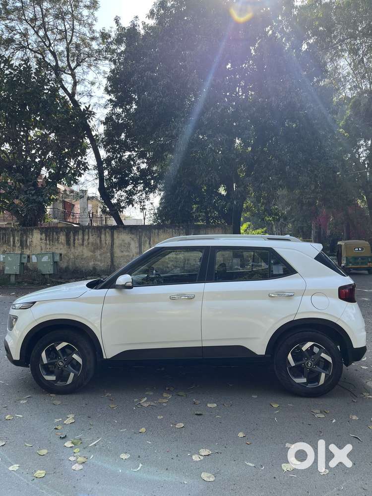 Hyundai Venue Sx+ At, 2019, Petrol