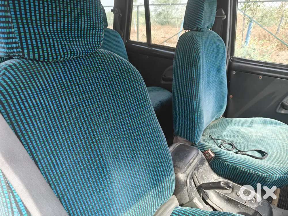 Mahindra Scorpio Black Colour