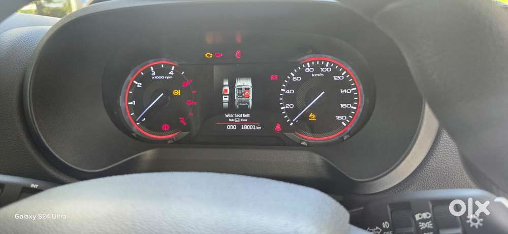 Mahindra Thar Roxx Mx1 Diesel Mt 2wd, 2025, Diesel