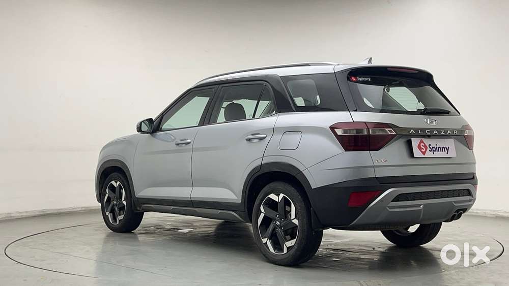 Hyundai Alcazar Platinum 7 Str 1.5 Turbo Petrol Adventure, 2023, Pet..