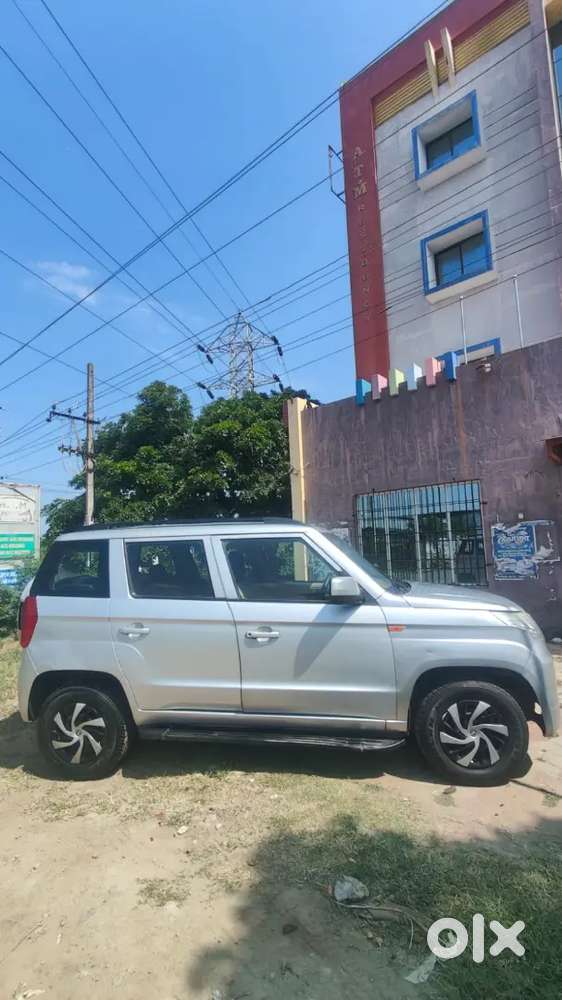 Mahindra Tuv 300 2017 Diesel Plus - Dl Registered