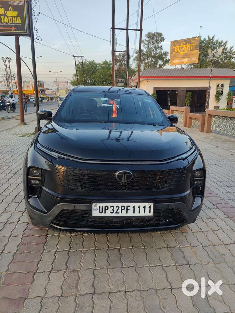 Tata Safari Adventure Plus Dark Edition At, 2024, Diesel