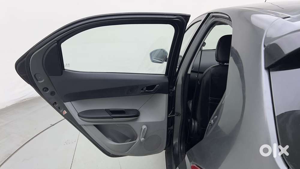 Tata Tiago 1.2 Revotron Xe Cng, 2023, Cng & Hybrids