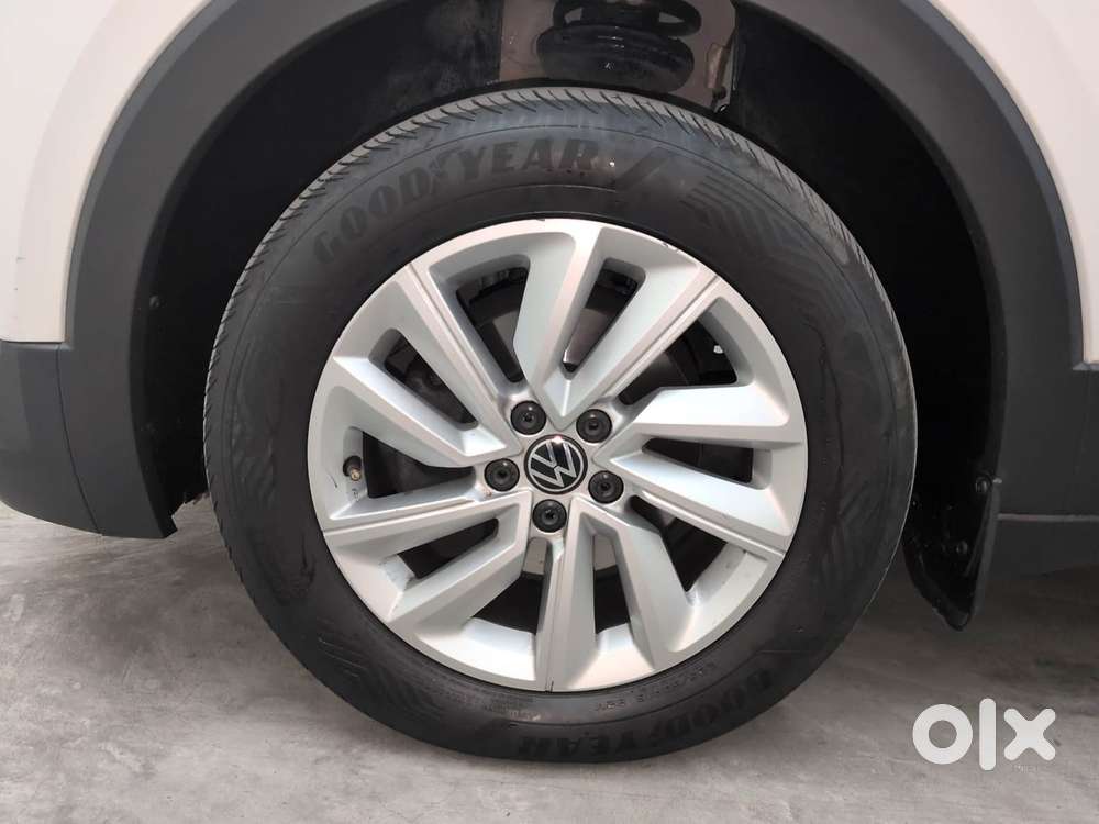 Volkswagen Taigun 1.0 Tsi Highline At, 2022, Petrol