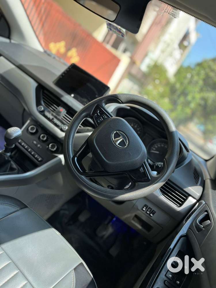 Tata Nexon, 2017, Petrol