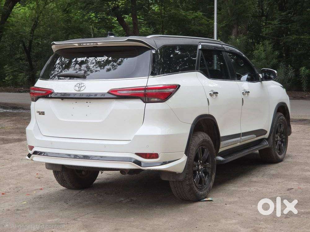 Toyota Fortuner Leader Edition (at), 2024, Diesel