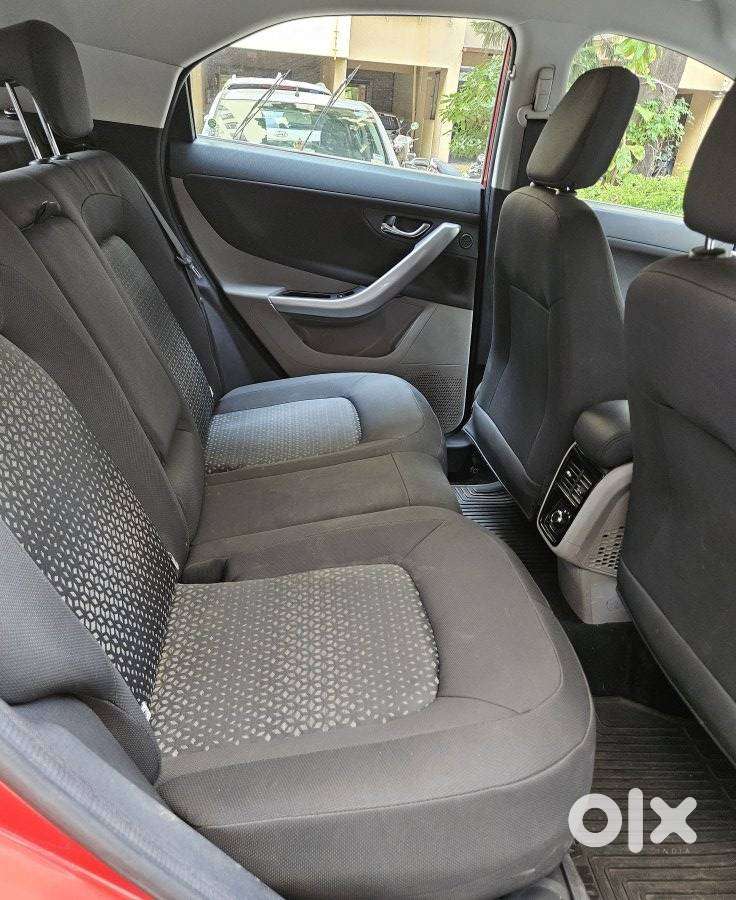 Tata Nexon Amt Xza Plus, 2018, Petrol