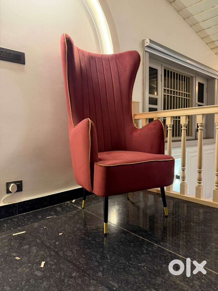 New well furnished chairs