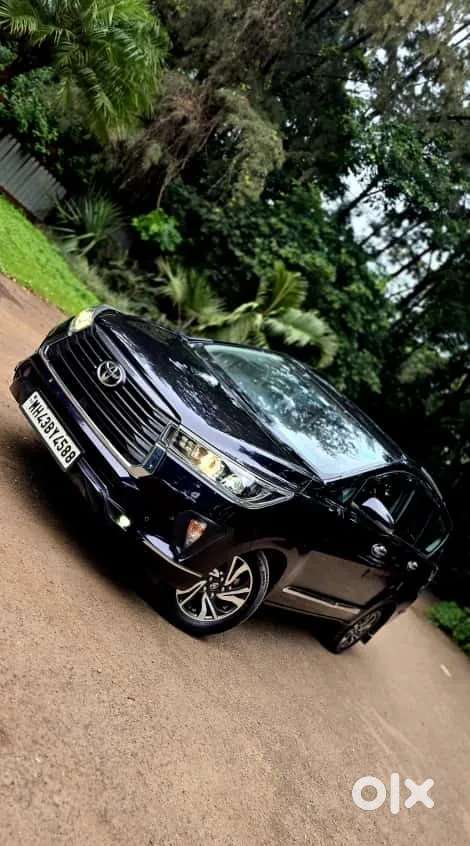 Toyota Innova Crysta [2020-ongoing] 2.4 Vx 8 Str, 2021, Diesel