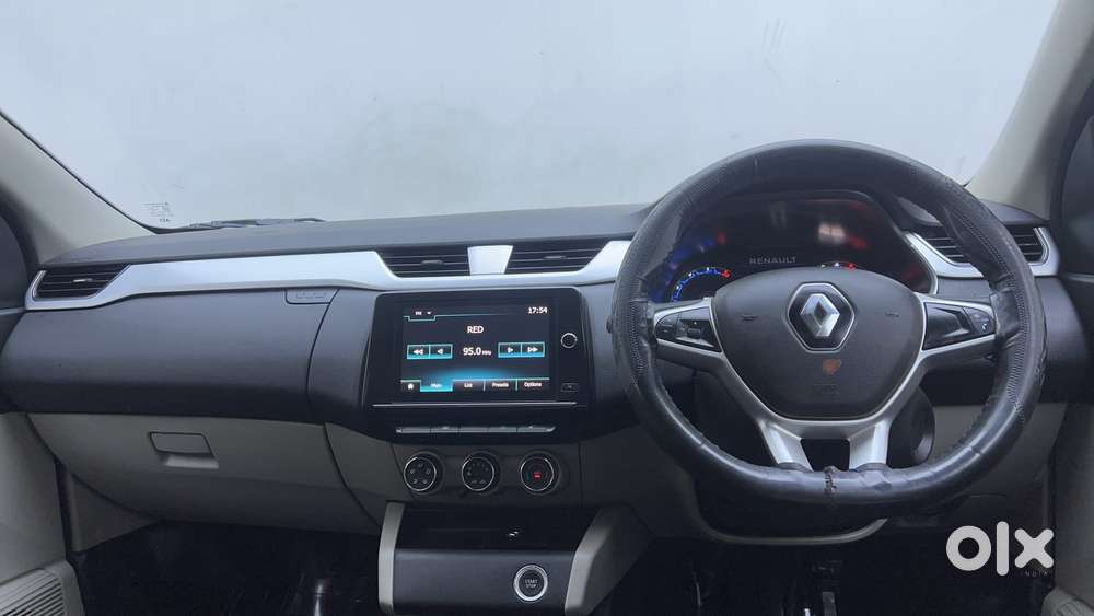 Renault Triber Rxz, 2023, Petrol