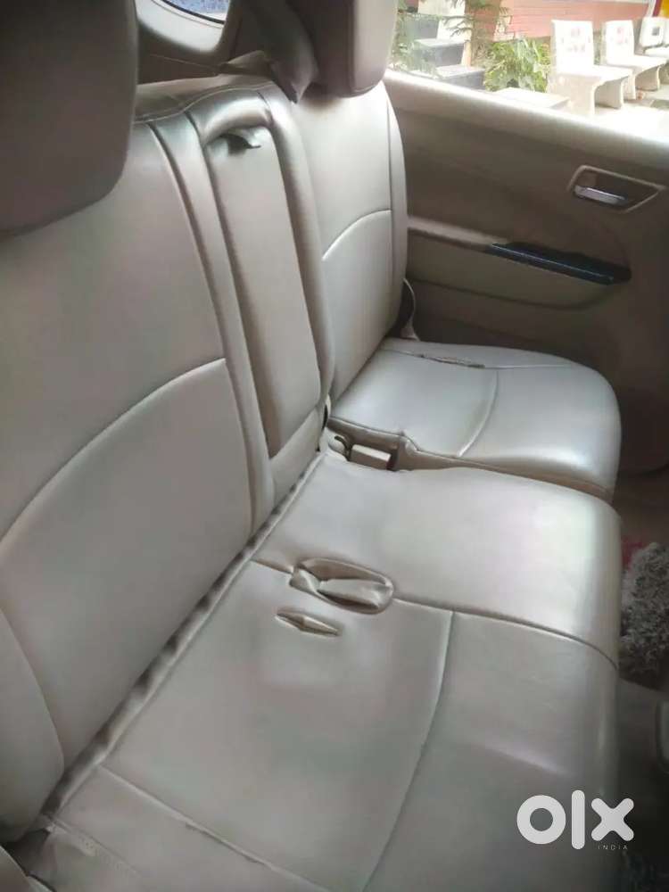 Maruti Suzuki Ertiga 2013