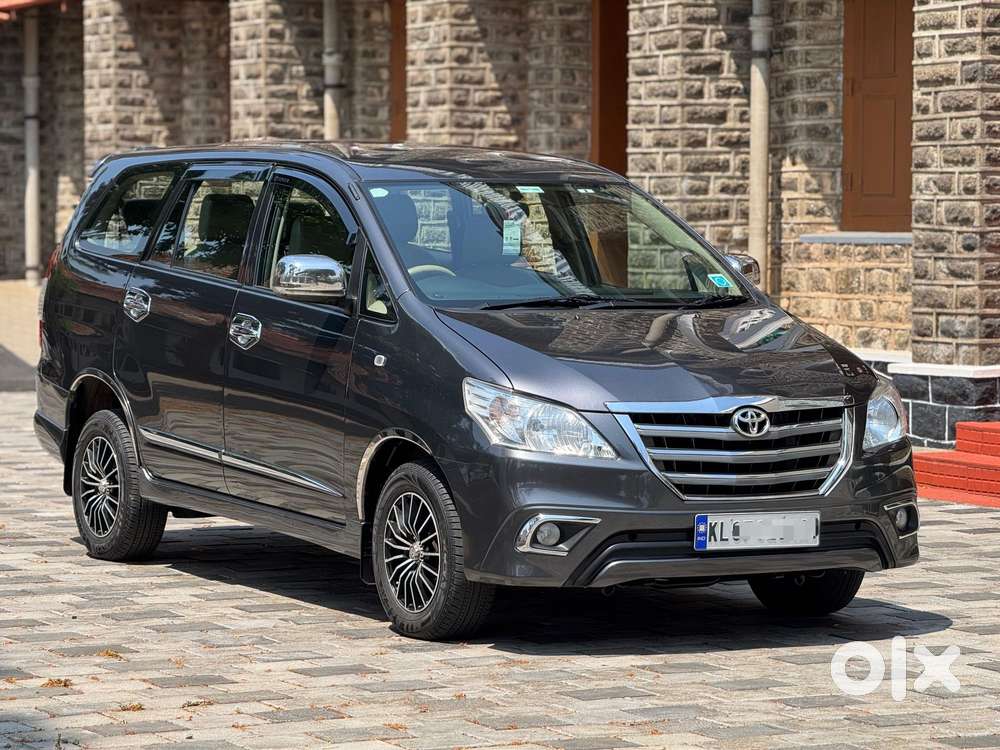 Toyota Innova 2.5 Gx 7 Seater Bs Iv, 2015, Diesel