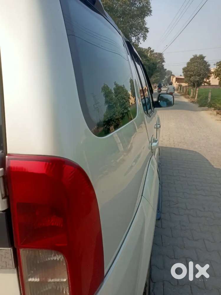 Tata Safari Storme 2015 Model