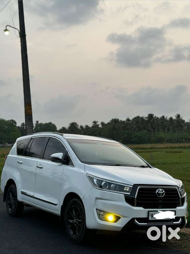 Toyota Innova Crysta 2017 Diesel 115000 Km Driven