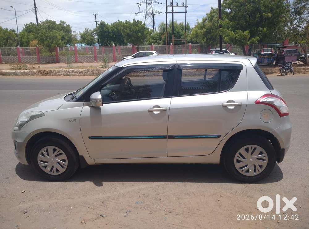 Maruti Suzuki Swift Vxi, 2017, Petrol