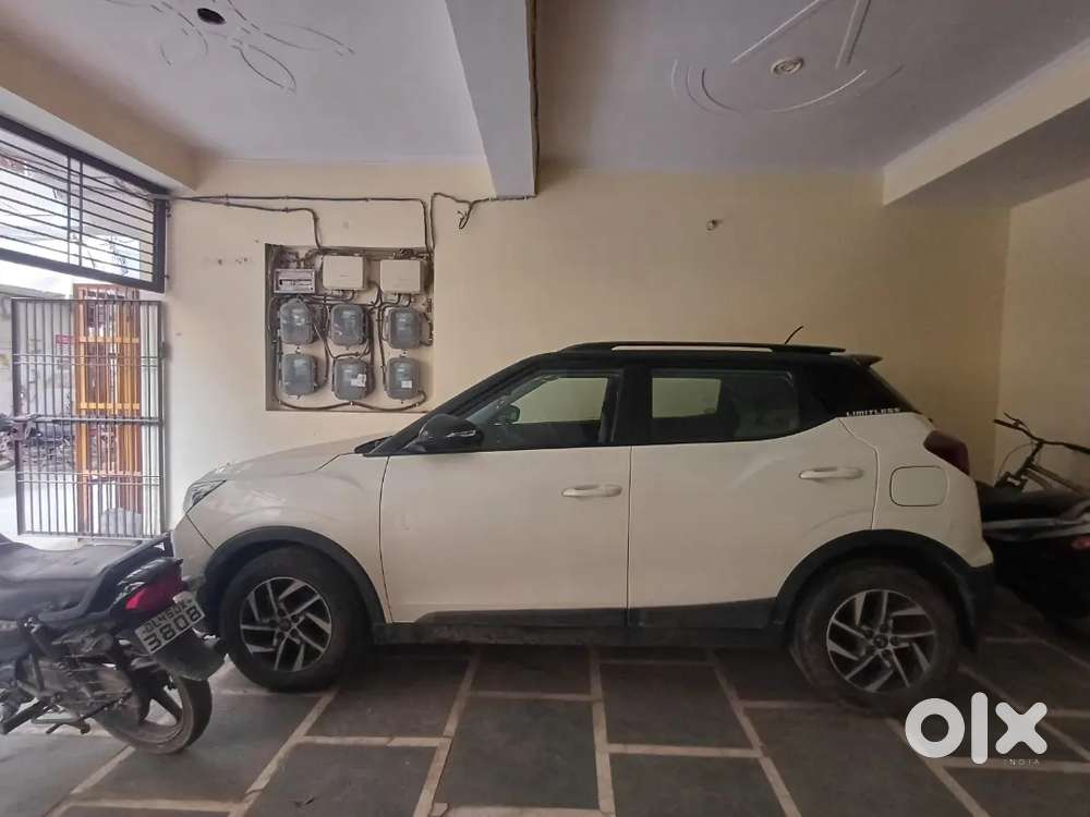 Mahindra Xuv300 2023 Car