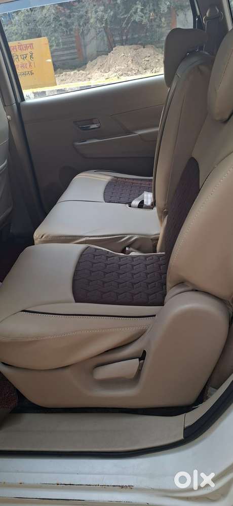 Maruti Suzuki Ertiga Vxi At Petrol, 2021, Petrol