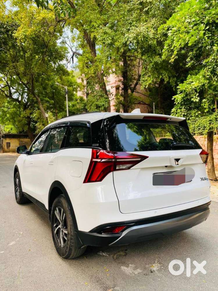 Mahindra Xuv700 2.0 Ax 5 Petrol Mt 7 Str, 2022, Petrol