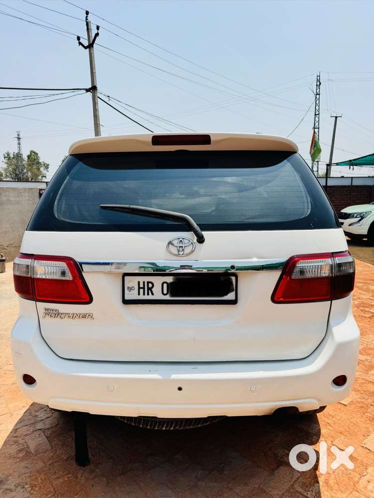 Toyota Fortuner 3.0 4x4 Manual, 2011, Diesel