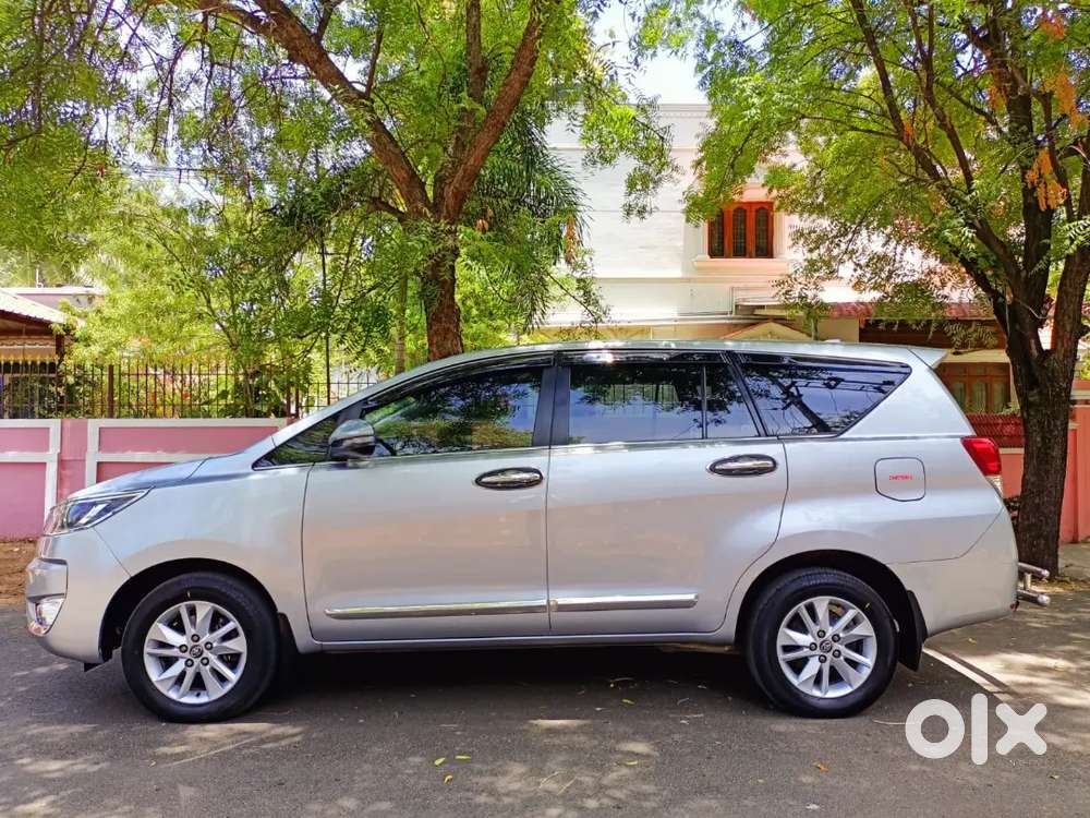 Innova Crysta Toyoto Silver