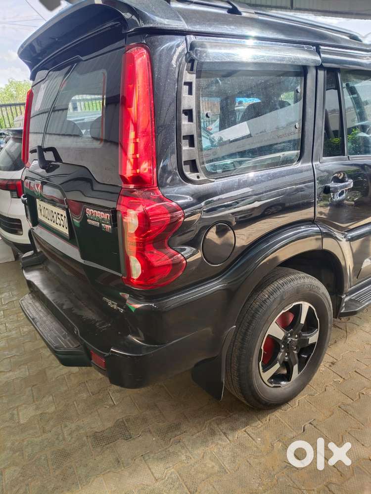 Mahindra Scorpio Classic 2.2 S 11 Mt 7 Cc, 2023, Diesel