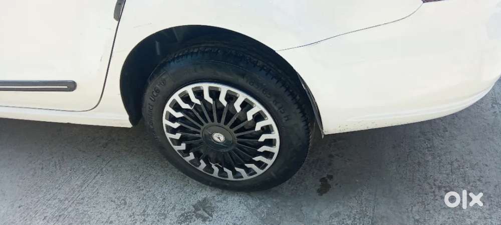 Volkswagen Vento Petrol Highline, 2014, Petrol