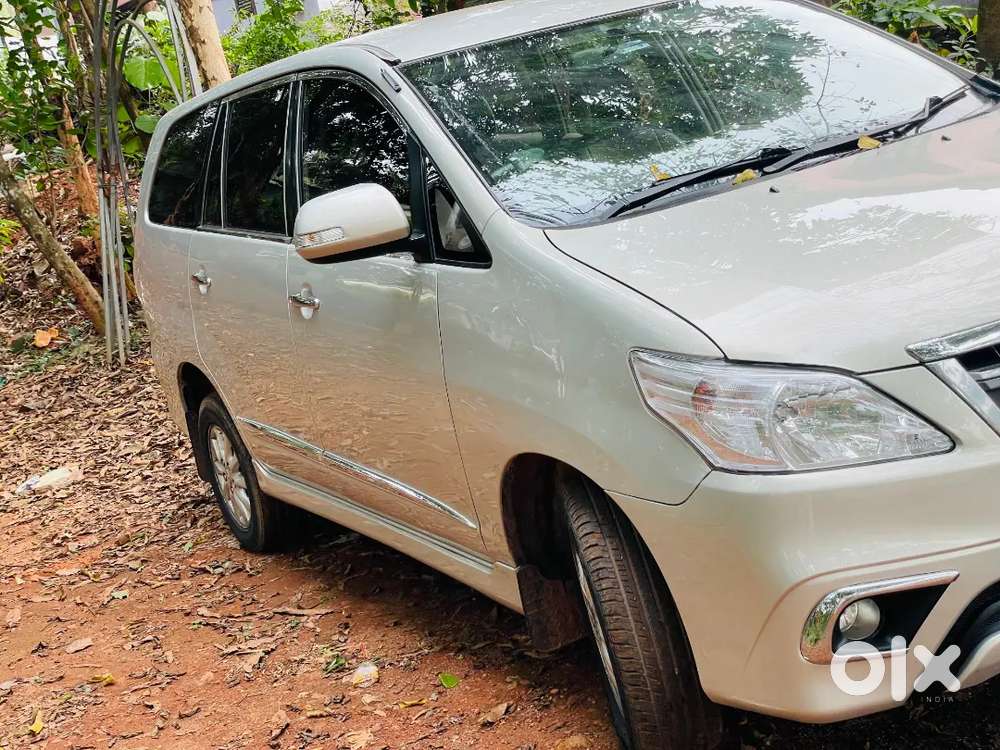 Toyota Innova 2013
