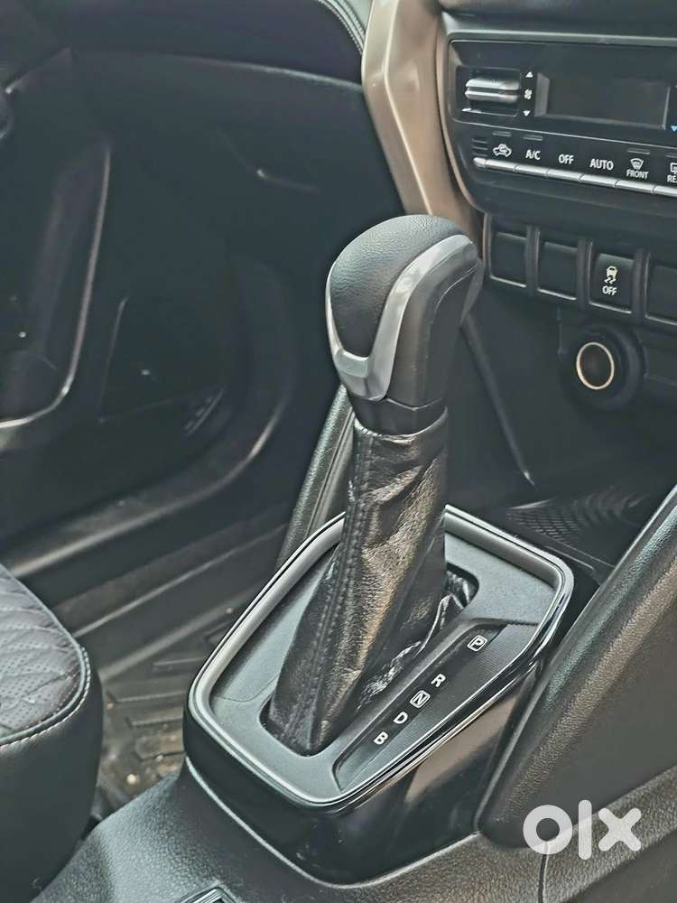 Maruti Suzuki Grand Vitara 1.5 Alpha Plus Intelligent Hybrid Ecvt, 2..