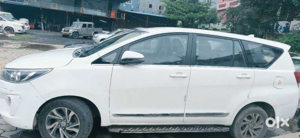 Toyota Innova Crysta 2.4 Gx Mt 8s, 2018, Diesel