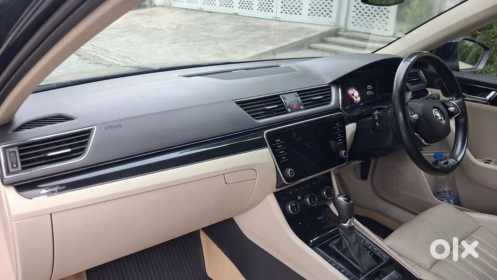 Skoda Superb 2.0 Tsi At L&k, 2022, Petrol