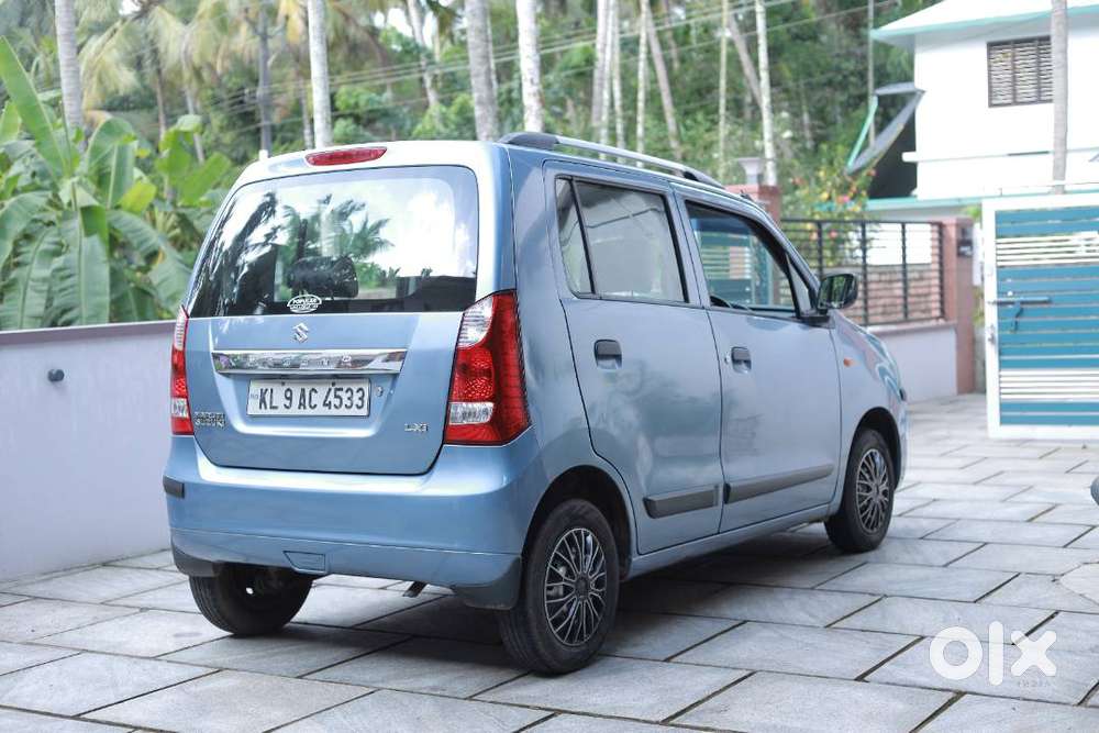 Maruthi  R