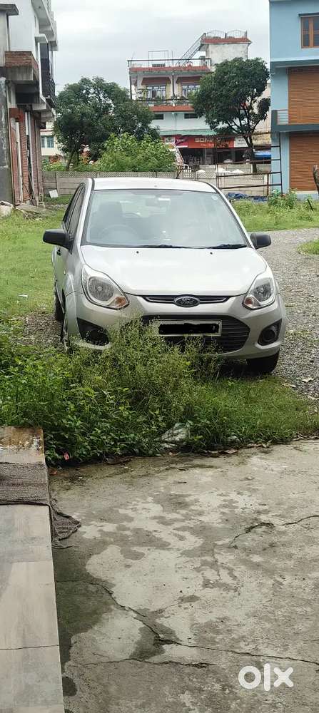 Ford Figo Petrol Lxi 2013 Year