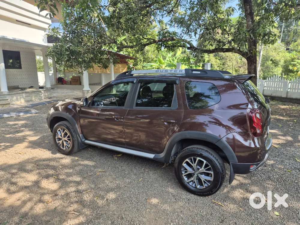 Showroom Condition ,self Used Showroom Servie Only