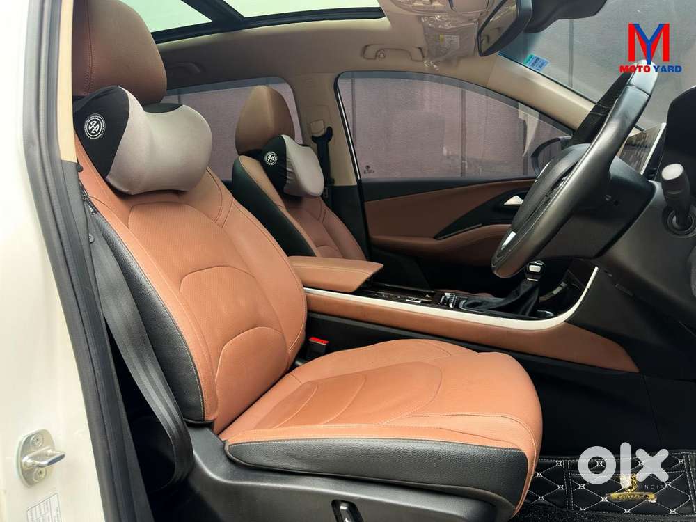 Mg Hector Plus Savvy Pro 1.5 Turbo Petrol Cvt 7 Str, 2023, Petrol