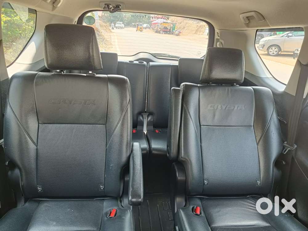 Toyota Innova Crysta 2.4 Z 7 Str, 2022