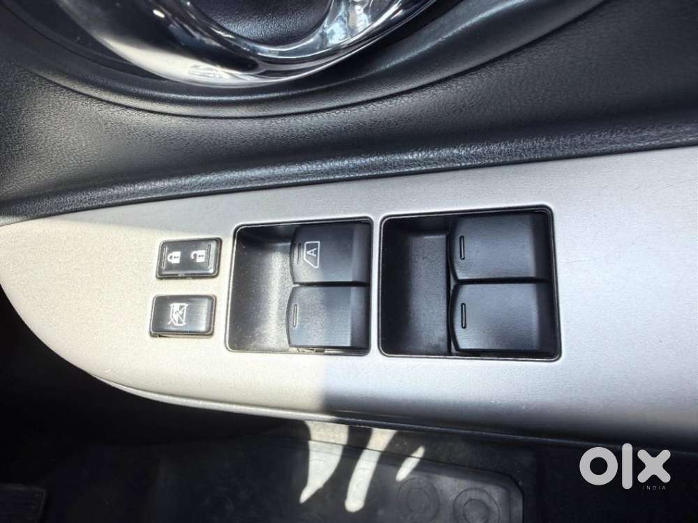 Nissan Micra Xv Cvt, 2017, Petrol