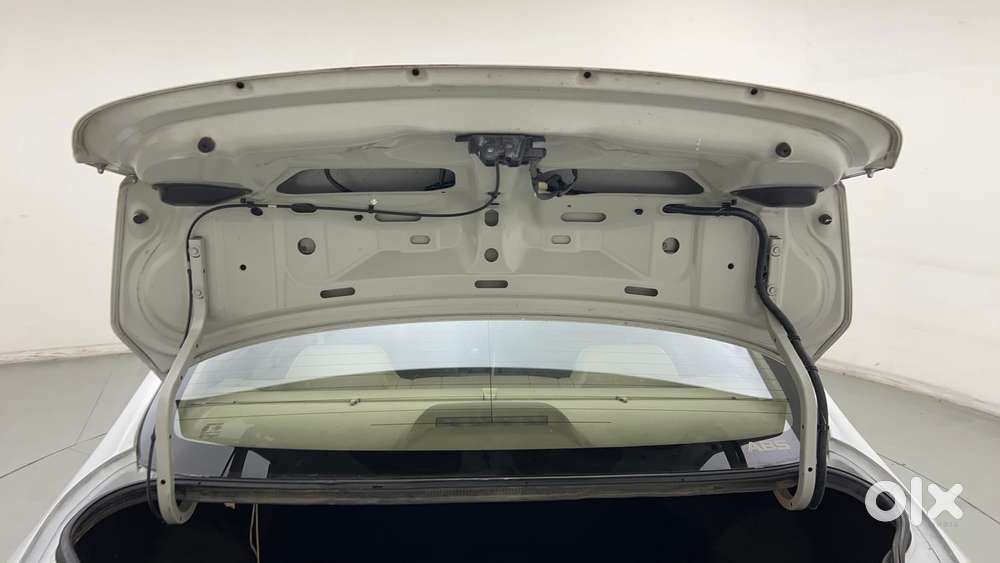Maruti Suzuki Ciaz Zxi, 2015, Petrol