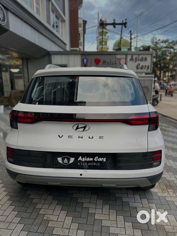 Hyundai Venue E 1.2 Petrol, 2025, Petrol