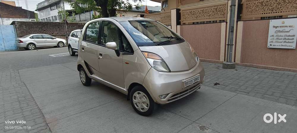 Tata Nano Xe, 2012, Petrol