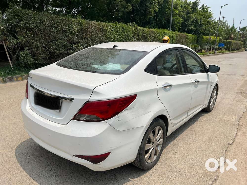 Hyundai Fluidic Verna 2015