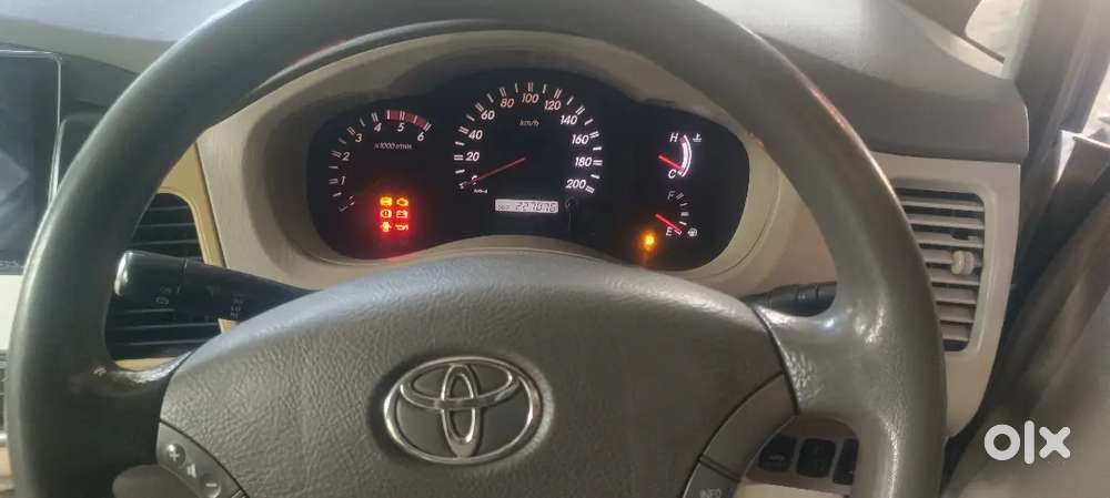 Toyota Innova 2012 Petrol Manual
